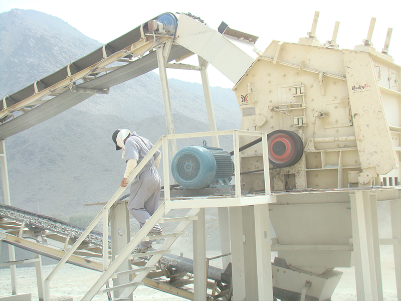 沙特阿拉伯时产1200吨玄武岩破碎生产线